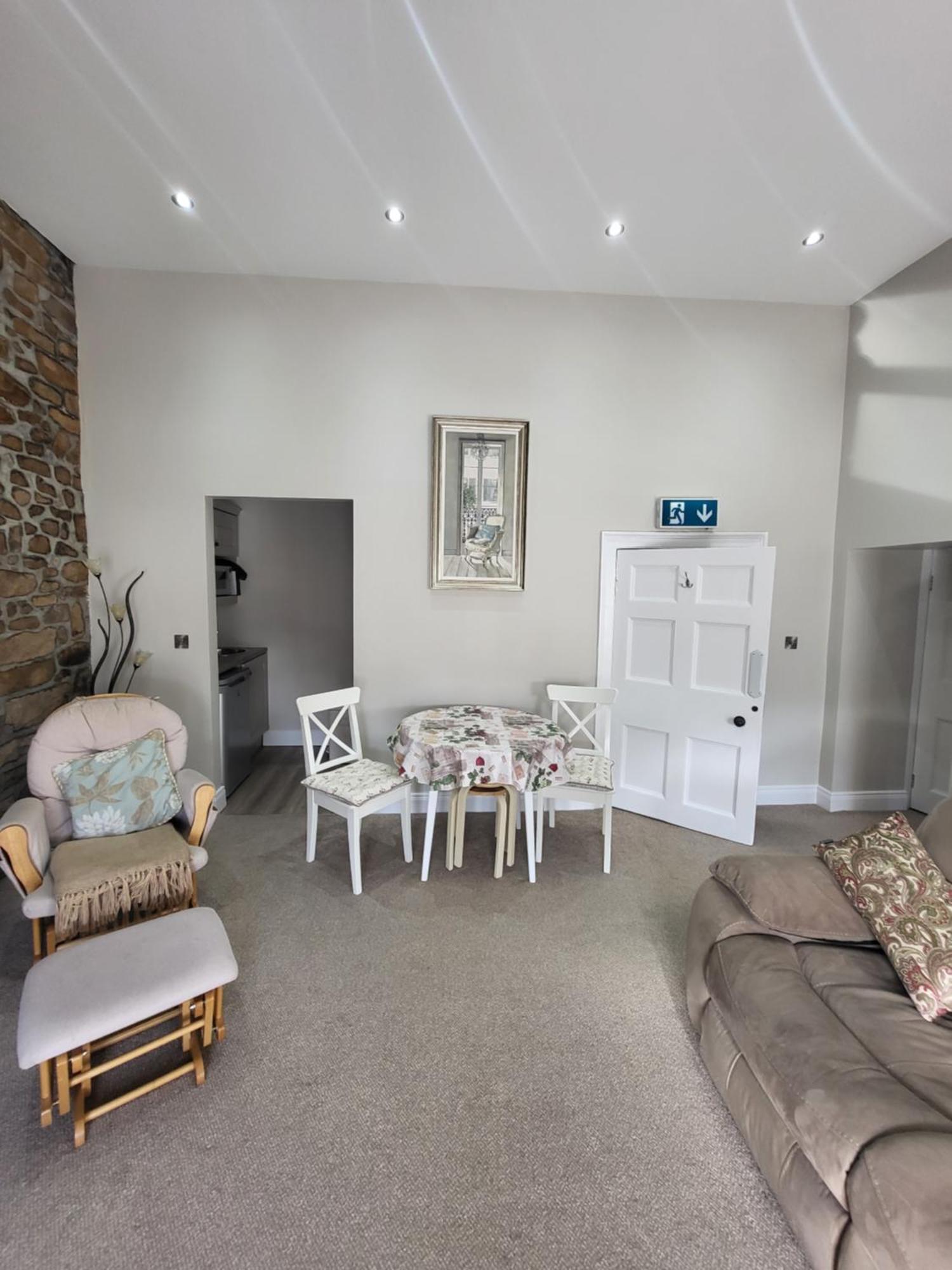 Charming 2-Bed Apartment In Donegal Town Centre Zewnętrze zdjęcie